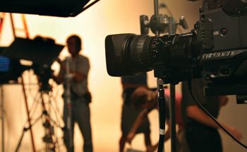 مخرجون يطالبون بتحويل مسابقة الأفلام القصيرة لمهرجان سينمائي