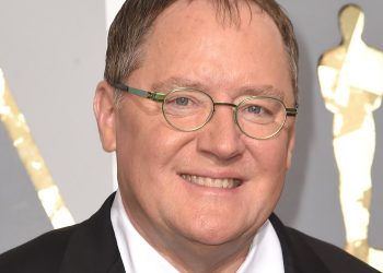 171121 john lasseter se 518p d0b2f2008674f6e92b7d76f63da42e06.focal 1000x500