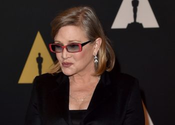 7786464377 carrie fisher est desormais dans un etat stable