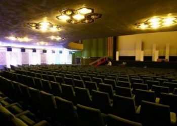 133 235501 cinema halls tunisia dropped youth first suffer 700x400