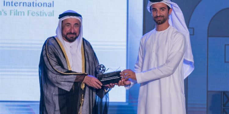 b822d96d 4d80x3200wTransparent