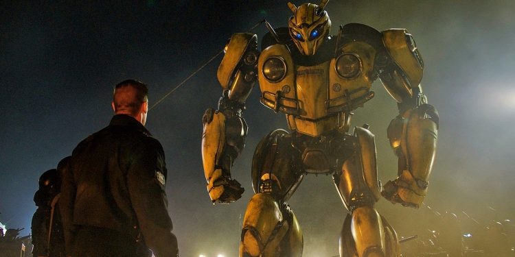 bumblebee must protect earth in this new trailer for bumblebee that is filled with new footage social