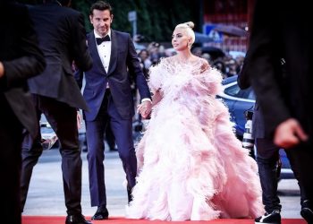 190218123733 lady gaga bradley cooper venice red carpet super tease