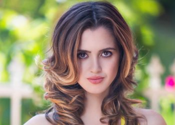 laura marano high quality wallpapers