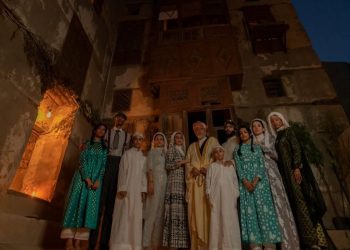 AW ceae4183 fimage story