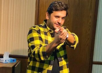 619915 مصطفى خاطر