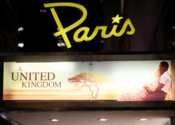 78 165839 paris theater netflix new york cinema 700x400