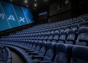 IMAX LP BANNERS 3 1525290918