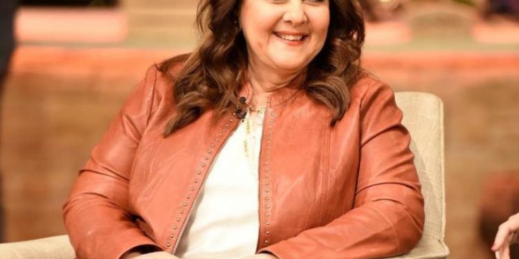 دلال عبدالعزيز