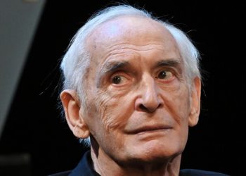 6013b7a642360479bd4dd3c4