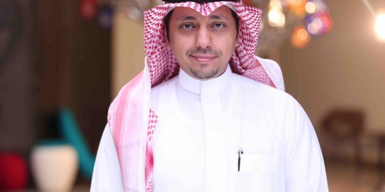 عبدالعزيز الموينع