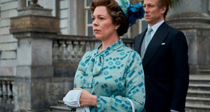 176 104642 series thecrown 700x400