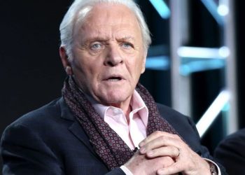 562201712300343164316