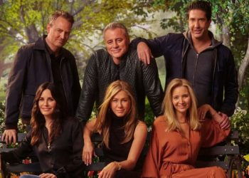 118667878 ka 05 friendsreunion