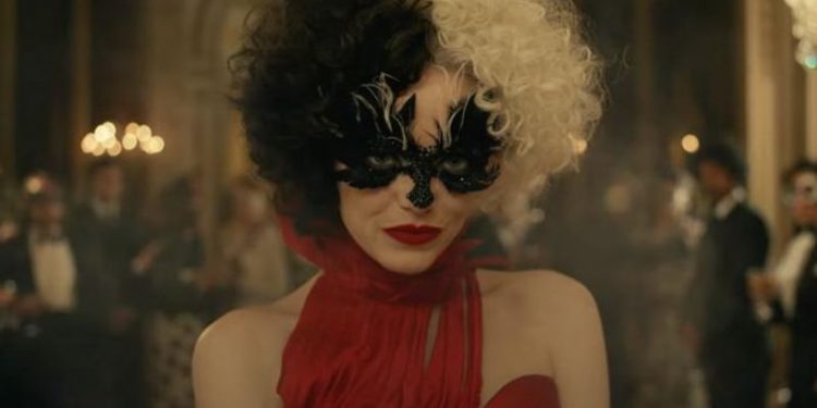 133 013004 disney cruella reactions what critics saying 700x400