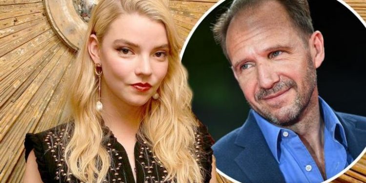 133 010529 queen gambit appear new dark comedy 700x400