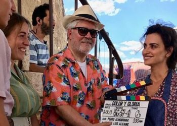 pedro almodovar penelope cruz e1593618870306 700x358 1