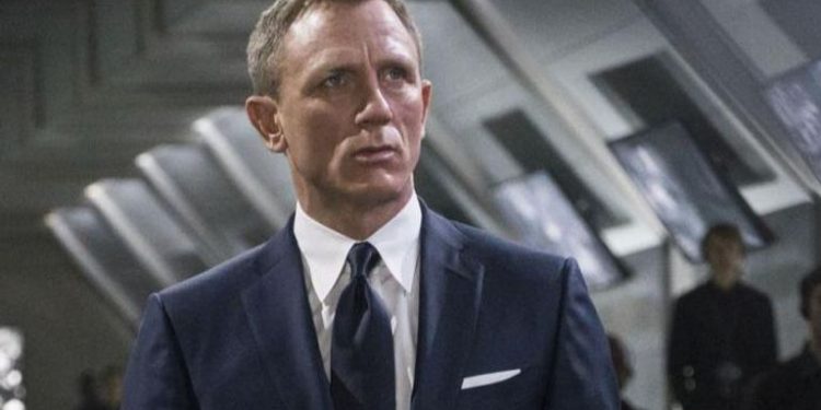 133 033317 james bond producers respond tv series 700x400