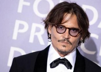 133 221827 johnny depp being boycotted hollywood 700x400