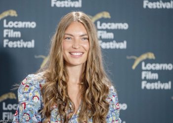 فيلم زيروس آند ونس