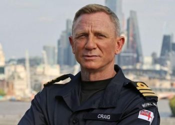 173 230226 daniel craig british secret agent james bond 700x400