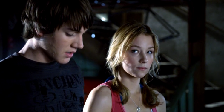 Dane Julie The Hole 2009 864x467 1