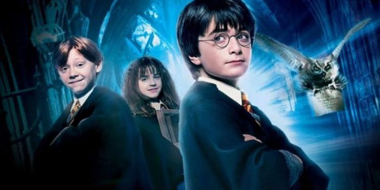 127 180611 harry potter director philosopher stone cut 700x400