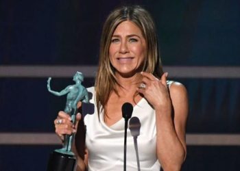 133 204007 sag awards 2022 presenters host 700x400