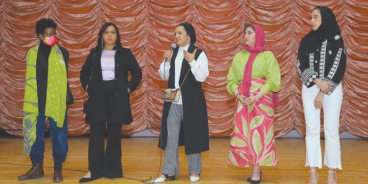 1645967856365432500 1