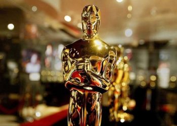 133 183954 2022 gift bag most outrageous oscars 700x400