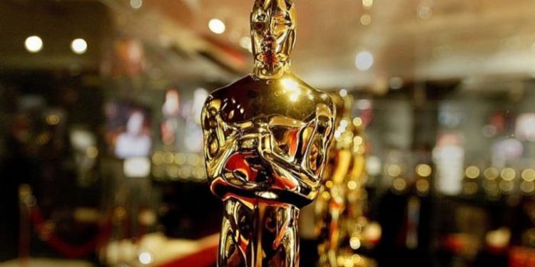 133 183954 2022 gift bag most outrageous oscars 700x400