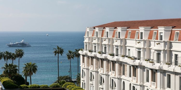 hotel barriere le gray