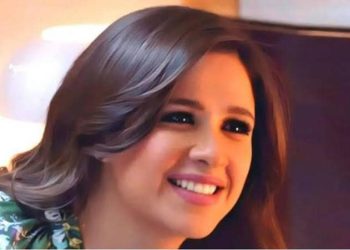 ياسمين عبد العزيز