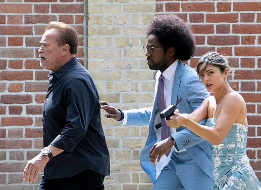 632328 ارنولد فى فيلمه الجديد