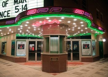 4387115705 e2a07d3e7f b