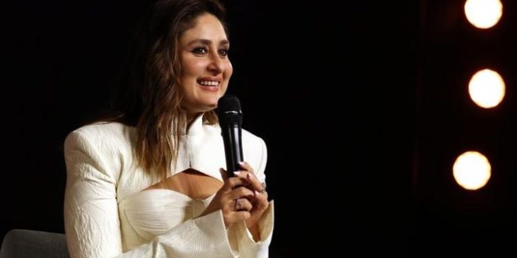 173 234403 kareena kapoor red sea film festival 700x400