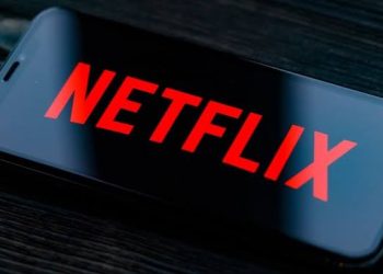 «نتفليكس» تتجاوز التوقعات وتُثبت مناعتها ضد أزمات التجارة العالمية