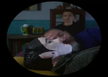 مراجعة فيلم «Bury Us in a Lone Desert».. رحلة طريق مؤثرة بين ثنائي غير متجانس