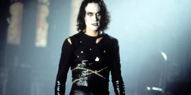 «The Crow».. مأساة قتلت البطل قبل انتهاء التصوير
