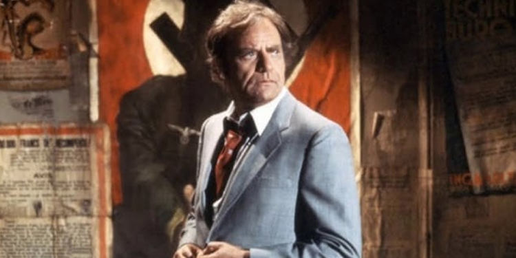 فاجعة تصوير في فيلم «Twilight Zone: The Movie» أنهت حياة الممثل «فيك مورو» وطفلين