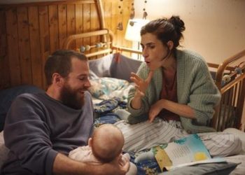 مراجعة فيلم «Deaf».. سينما متعاطفة لأم صماء تكافح من أجل تربية طفل