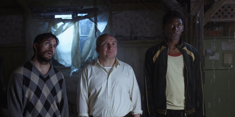 مراجعة فيلم «All the Devils Are Here».. دراما جريمة تدور أحداثها في كوخ