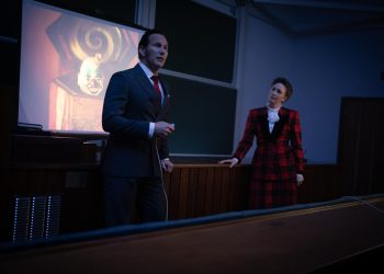 «The Conjuring: Last Rites» صراع مثير بين «الوارنز» وقوى شيطانية تسكن مرآة غامضة.. بصالات السينما السعودية