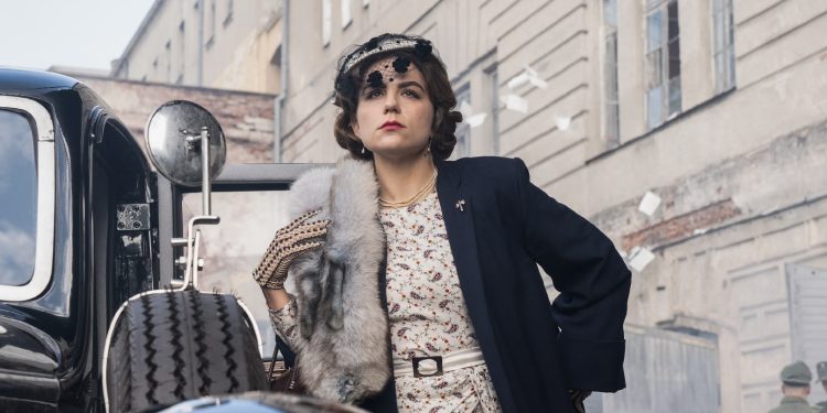 مراجعة فيلم «The Partisan».. مغامرات مثيرة لعميلة التجسس المفضلة لدى تشرشل