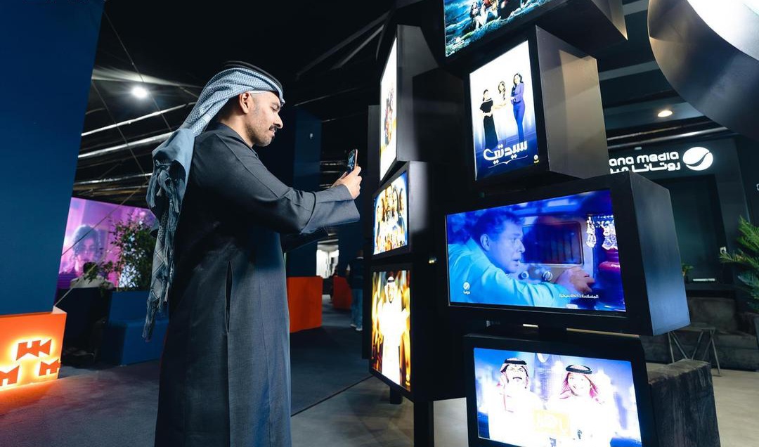 «منتدى الأفلام السعودي 2025» يواصل تألقه ببرامج نوعية واستثمارات تعزز مستقبل السينما الوطنية «منتدى الأفلام السعودي 2025» يواصل تألقه ببرامج نوعية واستثمارات تعزز مستقبل السينما الوطنية
