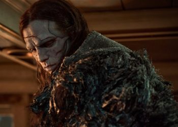 «جاكوب إلوردي» يقضي 10 ساعات يوميًا في غرفة المكياج لتجسيد وحش «Frankenstein»