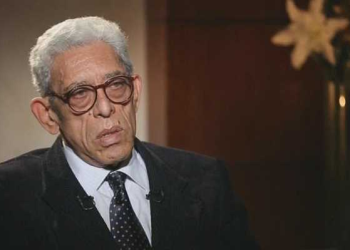 وفاة المخرج المصري «داوود عبد السيد» عن عمر يناهز 79 عامًا