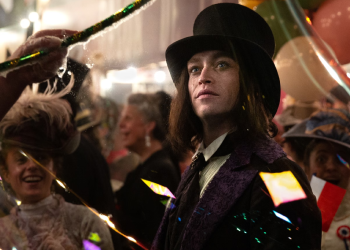 مراجعة فيلم «Dracula».. إعادة تصور للرومانسية الكلاسيكية سخيفة لكنها تستحق المشاهدة