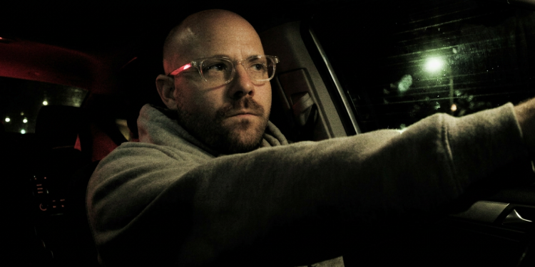مراجعة فيلم «Self Driver».. تطبيق مشؤوم يقدم رؤية عن اقتصاد العمل الحر