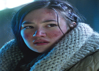 مراجعة فيلم «The Last Assassins».. فيلم إثارة ديستوبي تغمره عتمة خضراء موحلة